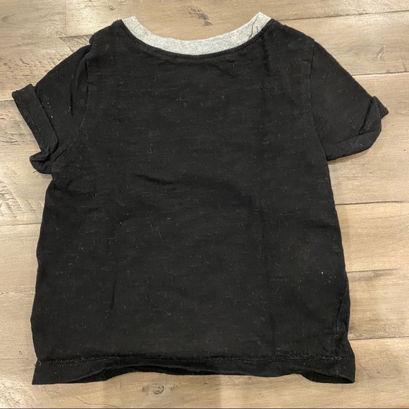 2 for $15💥Old Navy Black T-Shirt - Picture 4 of 4